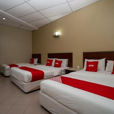 De Clinique Hotel Кампонг-Пасир-Богак Экстерьер фото