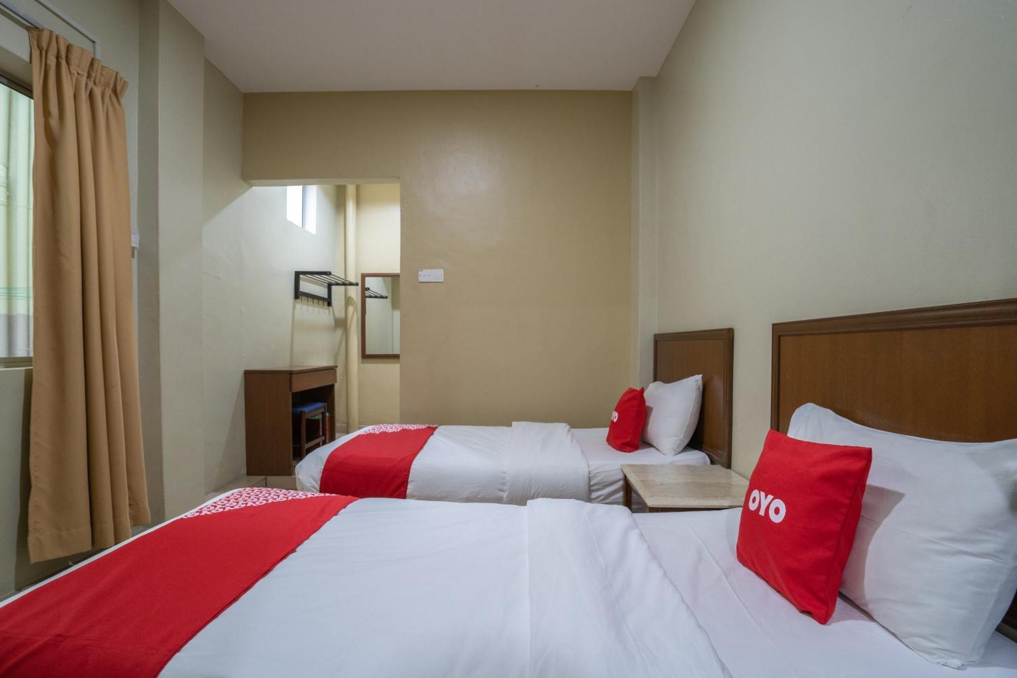 De Clinique Hotel Кампонг-Пасир-Богак Экстерьер фото