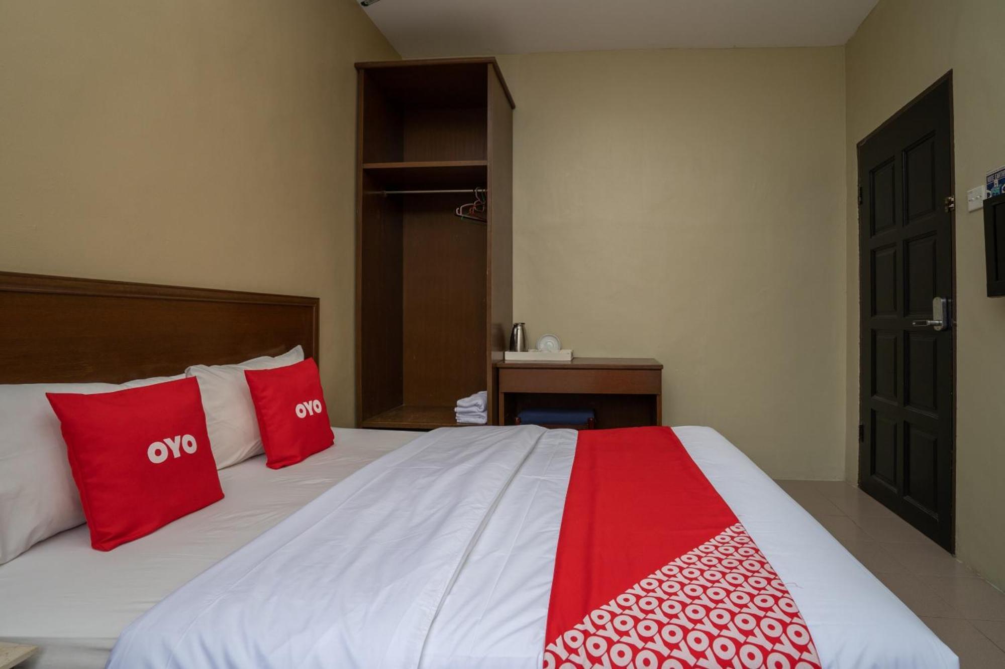 De Clinique Hotel Кампонг-Пасир-Богак Экстерьер фото